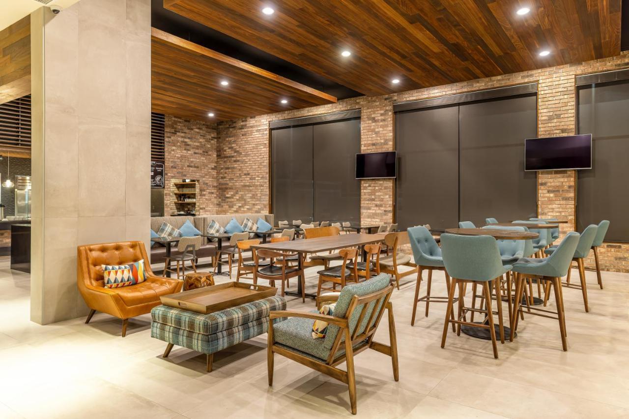 Four Points By Sheraton Monterrey Airport Apodaca Bagian luar foto