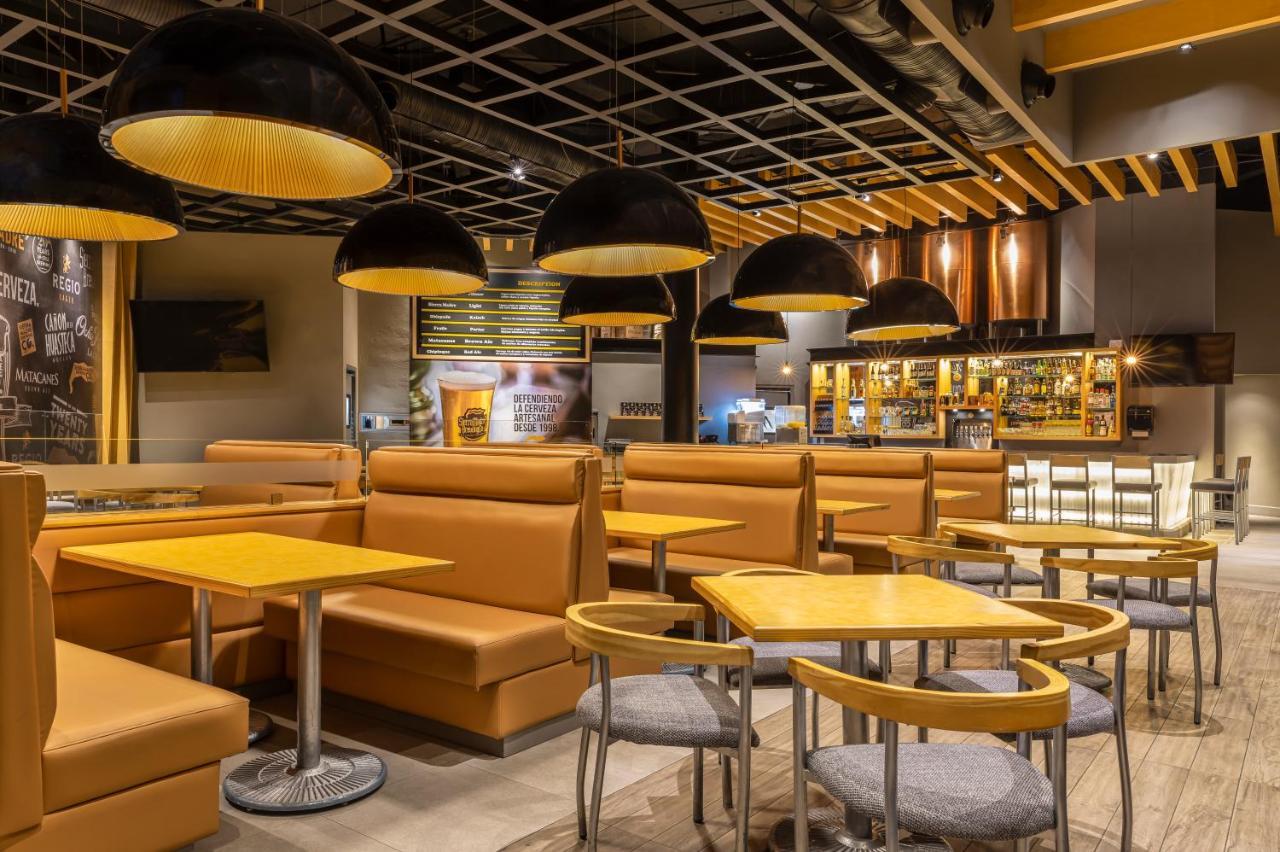 Four Points By Sheraton Monterrey Airport Apodaca Bagian luar foto